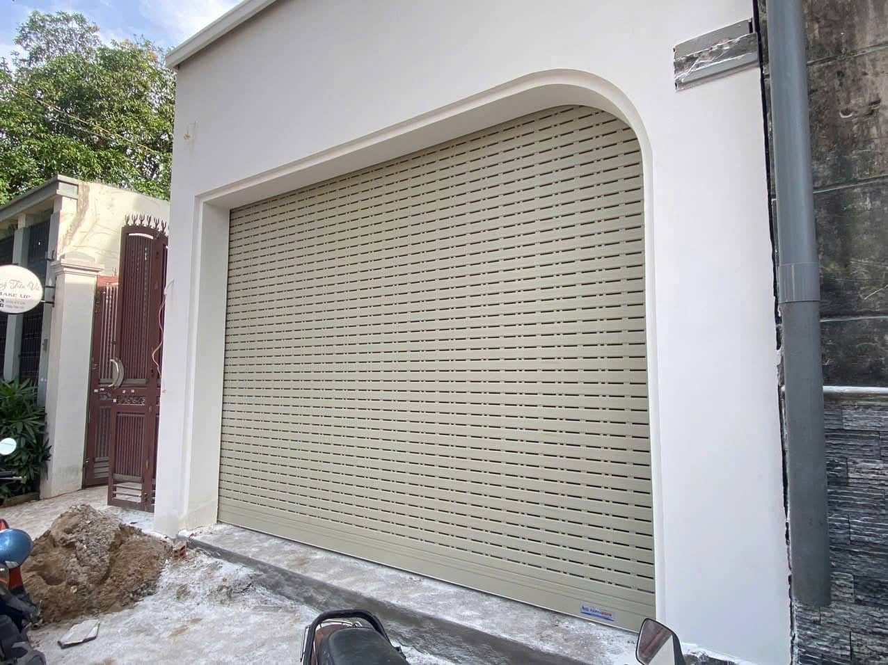 Giới thiệu cửa cuốn Trúc Ngân_ Đơn vị chuyên lắp đặt và sửa cửa cuốn 24/24